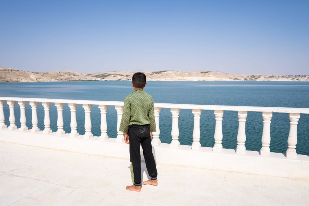 SYRIE, Région de Manbij, juillet 2025.
A proximité du pont de Quere Qozak, point de passage stratégique entre la rive droite et la rive gauche de l’Euphrate.